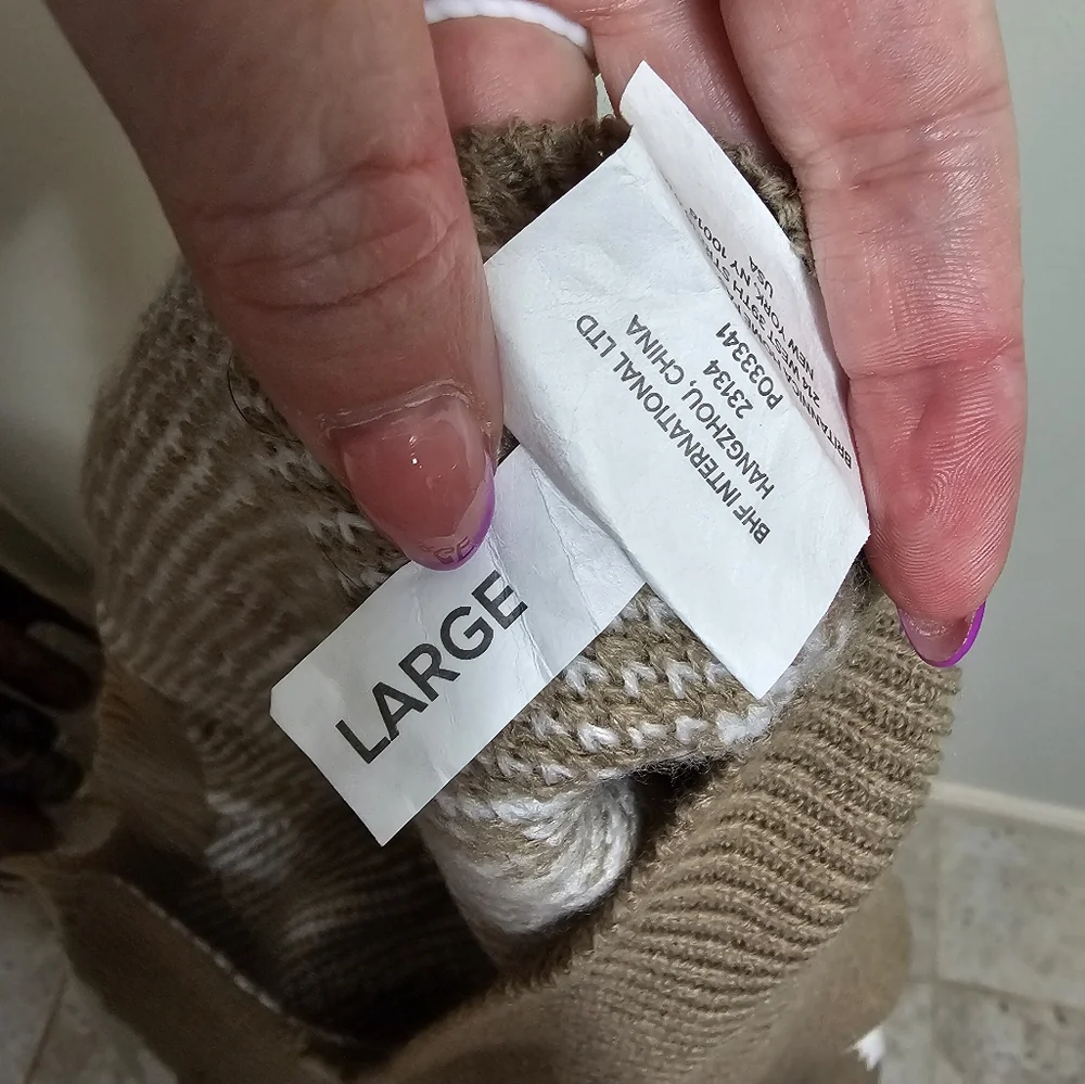 Koolaburra By UGG Dog Sweater‎ Size Large Nwot